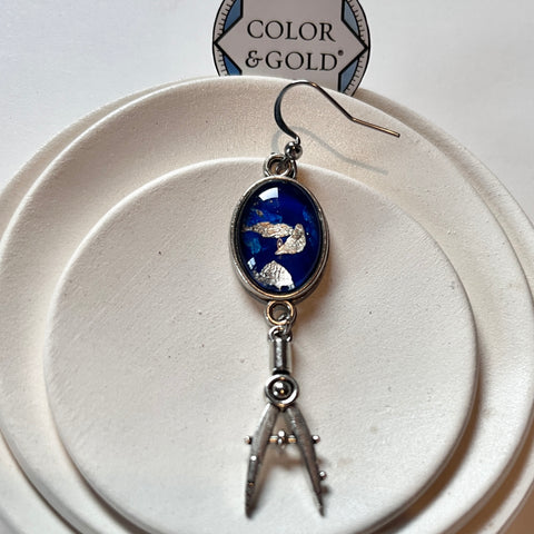 Single earring Mix & Match 13x18mm Sapphire Blue Compass hand gilded with caplain leaf